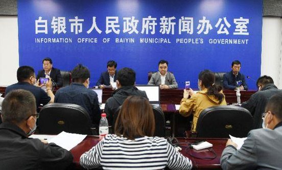 多位甘肃马拉松遇难者家属拒签95万赔偿方案，如何看待这件事情？