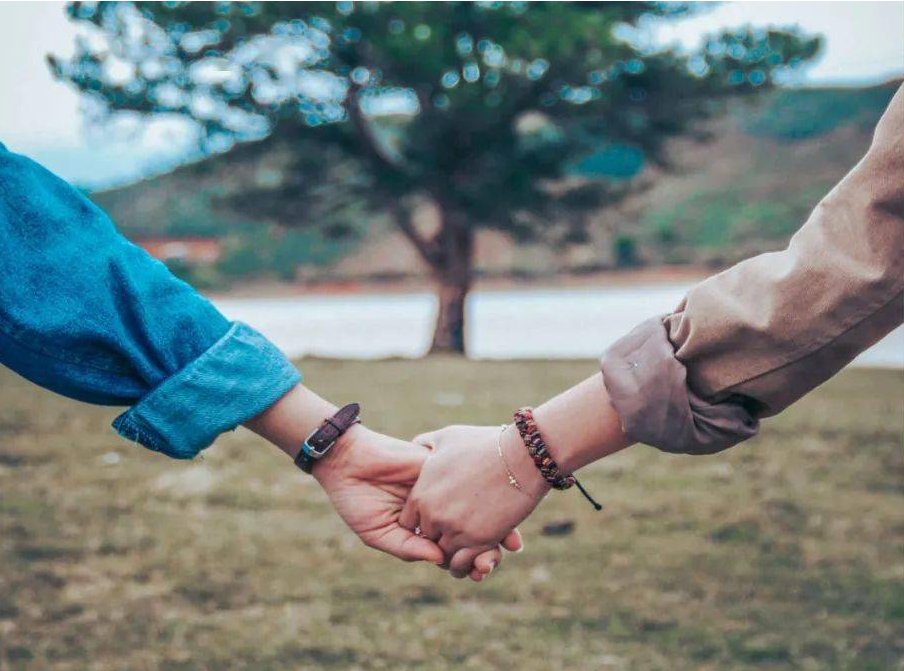 爱一个人真的不需要理由吗？