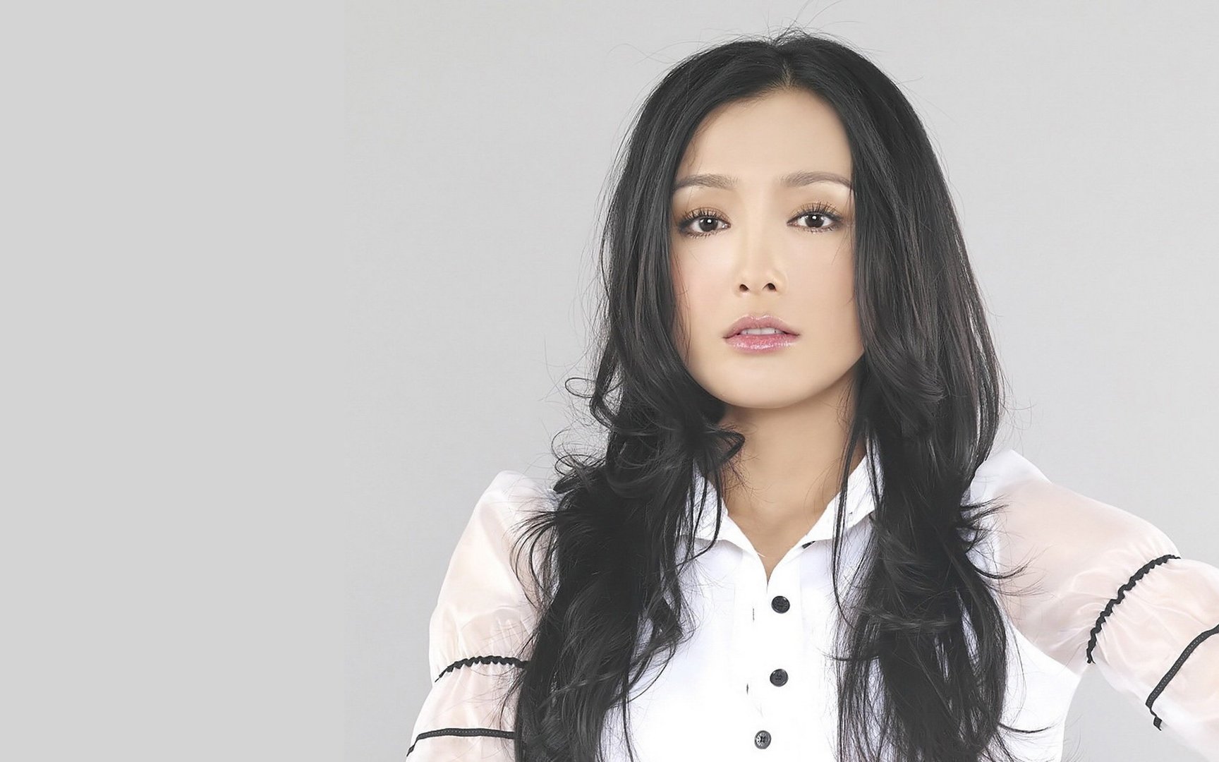 “人间最惨”秦岚：被于正意外拉下水，为恋爱散尽家财反被抛弃，你怎么看？