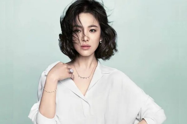 黑暗荣耀在哪个app能看