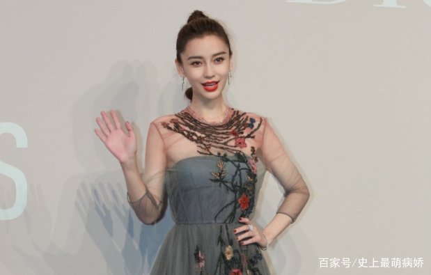 赵丽颖baby同场争艳，生图下颖宝白到发光，为何却被景甜抢了风头？