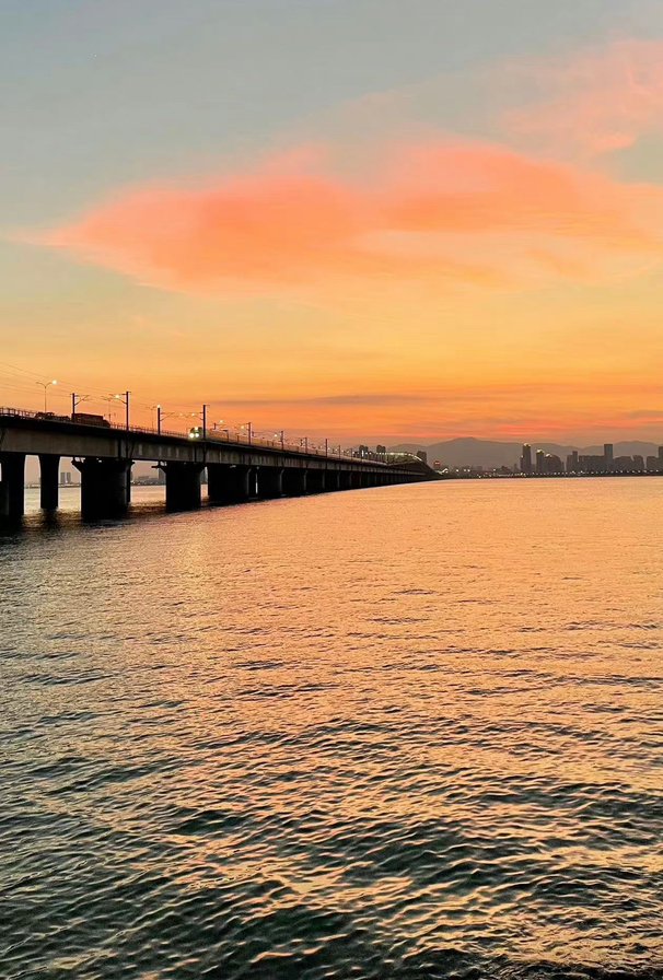 人生何处不相逢，相逢何必曾相识，什么意思？