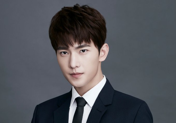 中国男演员前100名