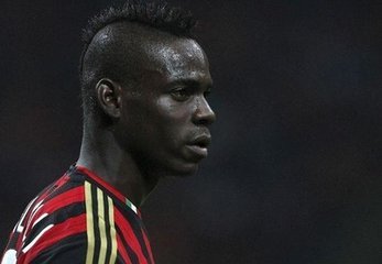 请问为什么叫巴洛特利巴神,why always me有什么典故?