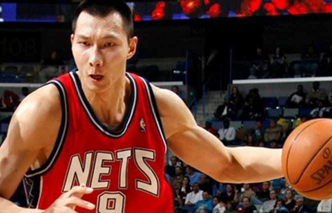 易建联一月工资