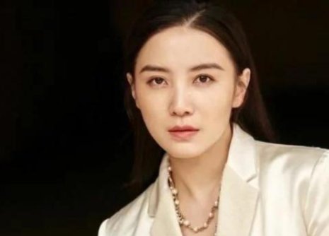 宋佳恋爱经历曝光，自曝曾靠美貌征服了3个男人，你知道他们都是谁吗？