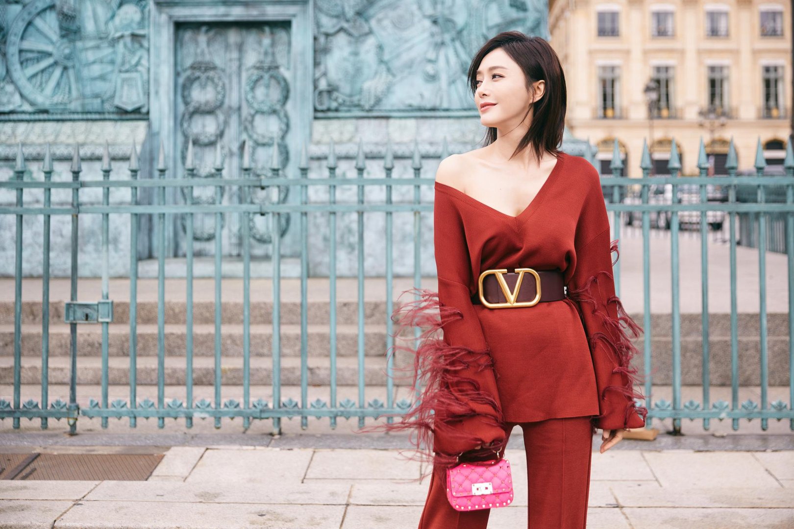 “人间最惨”秦岚：被于正意外拉下水，为恋爱散尽家财反被抛弃，你怎么看？