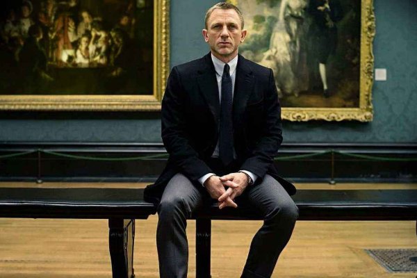 谁精通六国语言,被誉为金牌间谍,却栽在小孩手里?