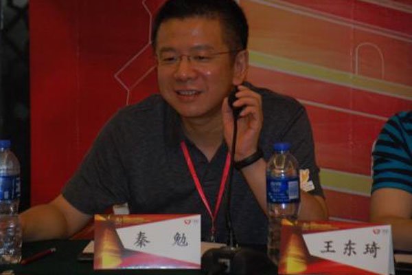 秦奋的爸爸秦勉资料 千万豪车在他眼中也可以随便一扔