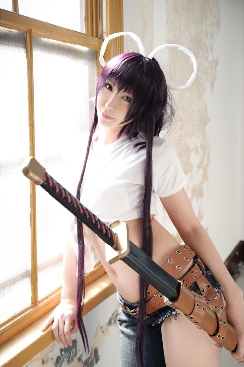 这个女生叫什么名字啊？她经常cosplay各种动漫角色。