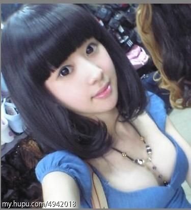 有谁知道图片里这个女孩是谁呢，叫什么名字