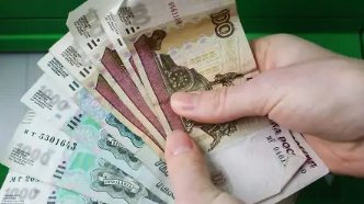 美元对卢布的汇率3月以来首次跌破92，这对两国的经济贸易有何影响？