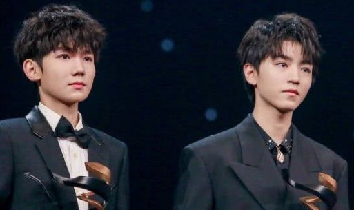 王源微博为什么取关王俊凯？