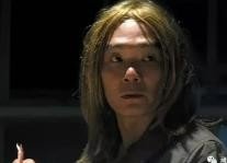 僵尸叔叔里的僵尸是谁扮演的