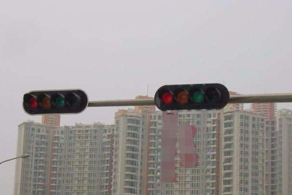 深圳部分大行收紧了房抵贷，你觉得这是什么的信号？