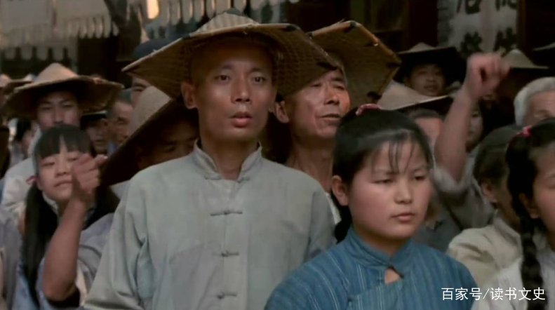 余华小说《活着》中的福贵,为何能活着走出战场?生命的意义到底是什么?