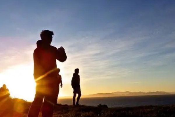 极端热忱的拼音