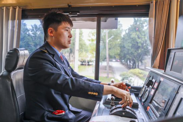 火车司机是铁饭碗吗
