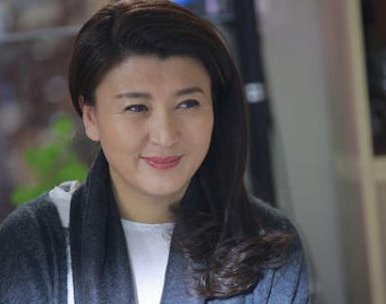 闫学晶代言的东北著名大酱“佐香园”引发了争议，究竟怎么回事？