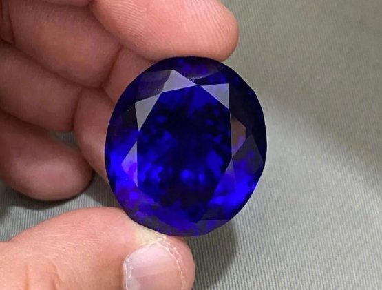 坦桑石是什么档次的宝石