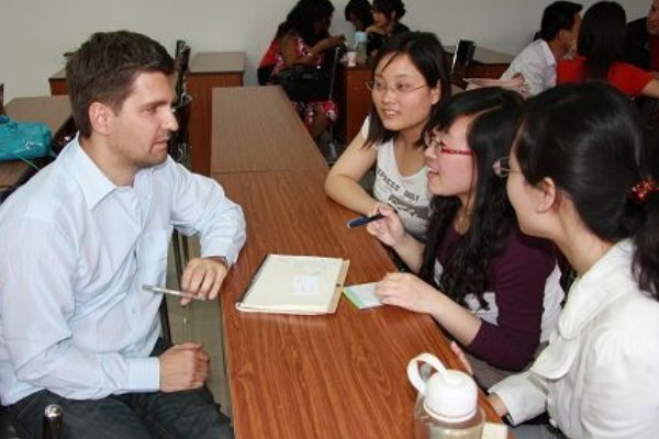 胜利者英语怎么读