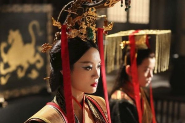 《芈月传》中的芈月和《大秦帝国》中的芈丫头，谁才是真实的宣太后？