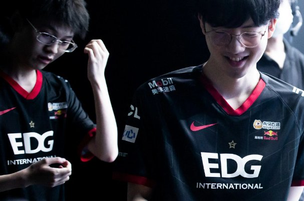 edg夺冠是哪一年