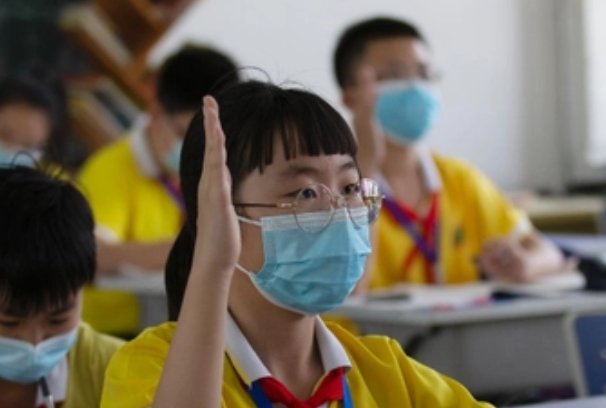 秀色在圈子里的意思和造句