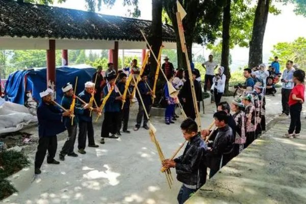 吹笙鼓簧的拼音