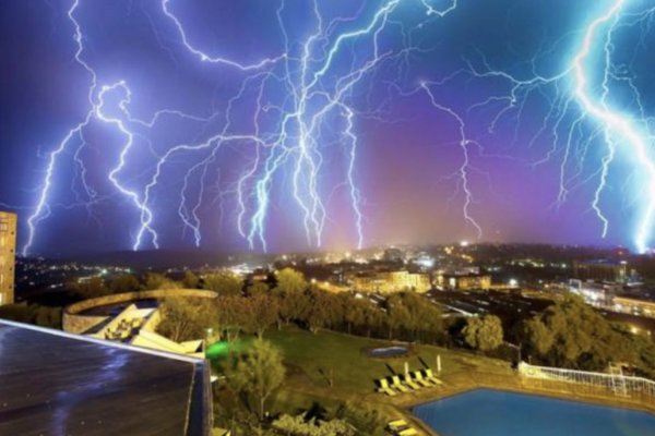 发生的英语怎么说