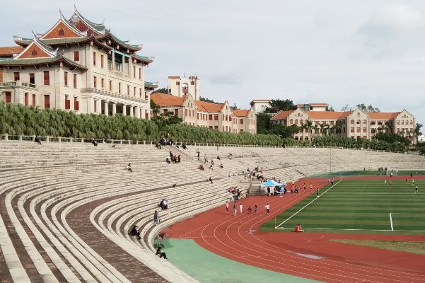 北京人文大学是正规大学吗？