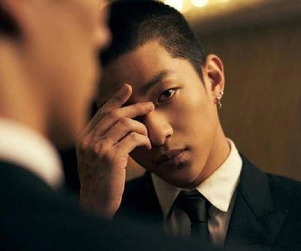 屈楚萧吊多大 古装和现代装差别太大了吧