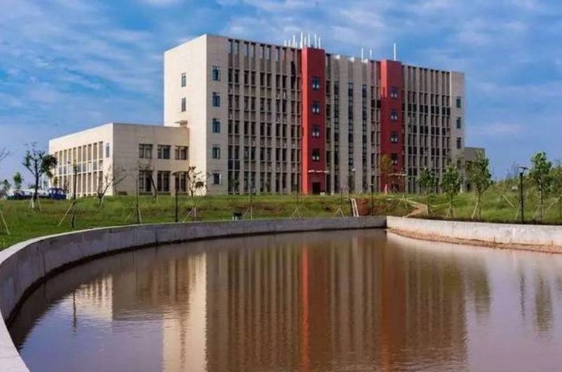 江西现代科技大学是野鸡大学吗