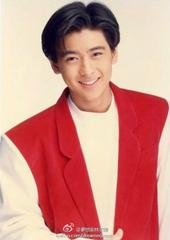 院方称林志颖可自行饮食已返家休养，脸部手术已经完成了吗？