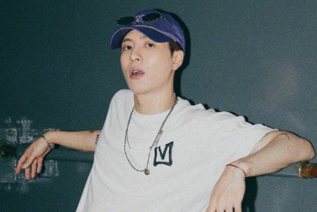 王嘉尔是哪国国籍?