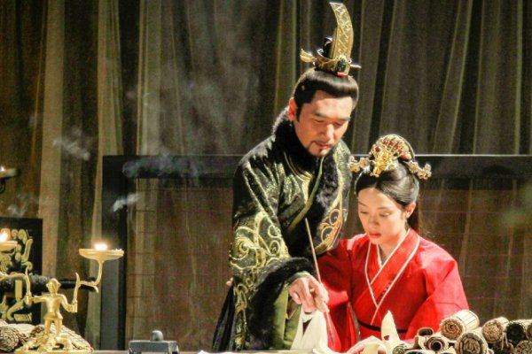 《芈月传》中的芈月和《大秦帝国》中的芈丫头，谁才是真实的宣太后？