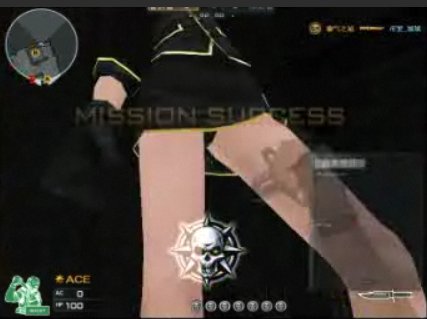 cf夜玫瑰裙子下面