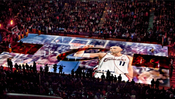 NBA赛事中有主场和客场之说，这分别是什么意思？