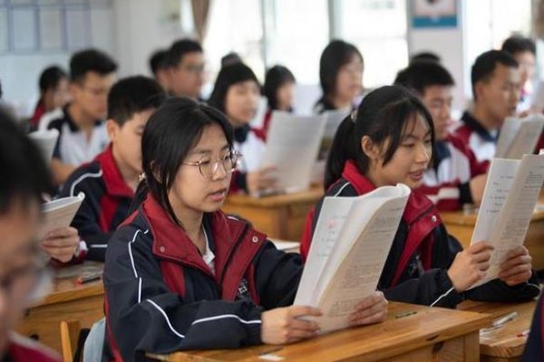 可怜楼上夜裴回怎么读