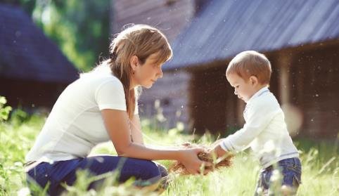 母亲去世两周同城女儿怎么会不知道呢？