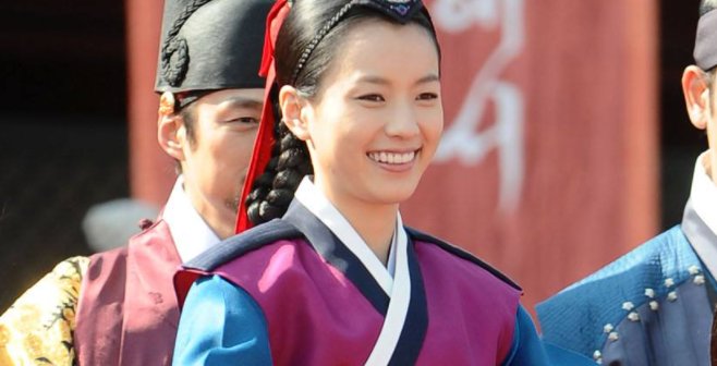 同伊是历史上的谁？