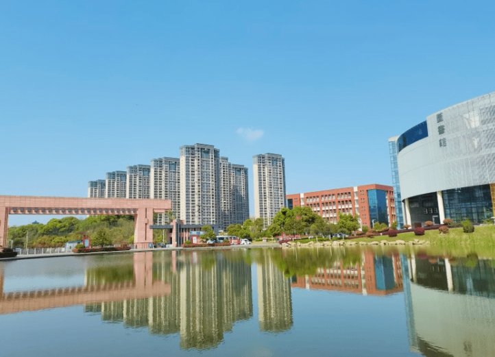 江西现代科技大学是野鸡大学吗