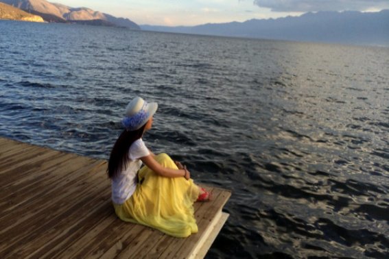 流连忘返的意思是什么解释一下