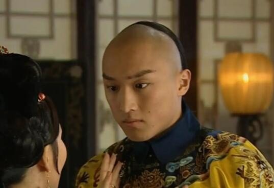 博果尔怎么死的?