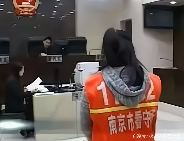 南京“母女杀人案”：赌徒母亲裹挟女儿成凶犯，杀害15岁少女，后来怎样？