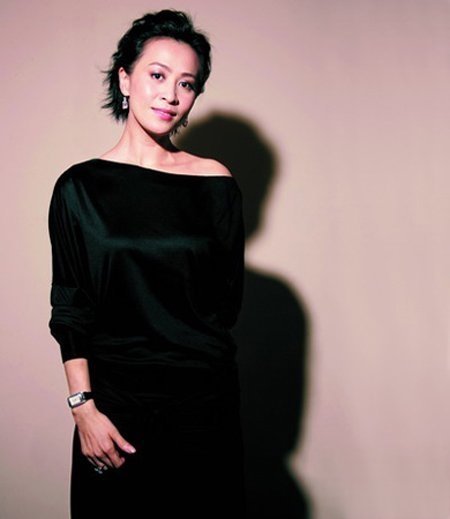 模特刘嘉玲大胆图片怎么回事 娱乐圈可能没有人认识