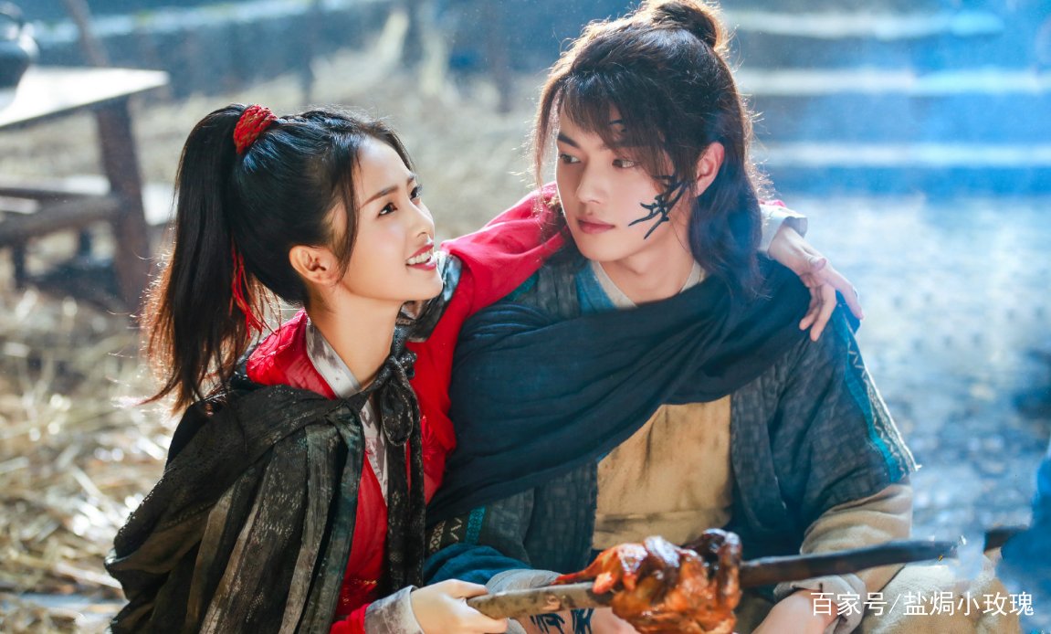 白鹿为什么好资源这么多?她的家庭背景很强大吗