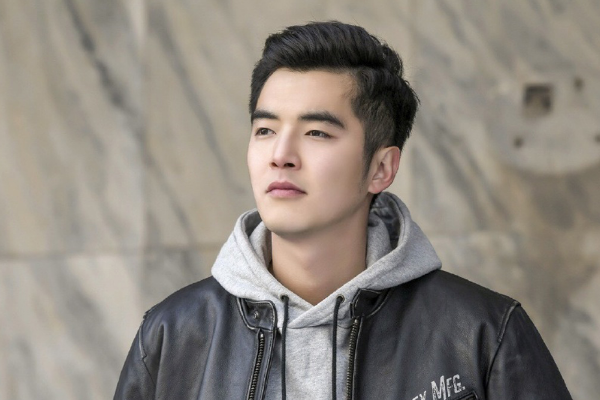 演员金世佳简历