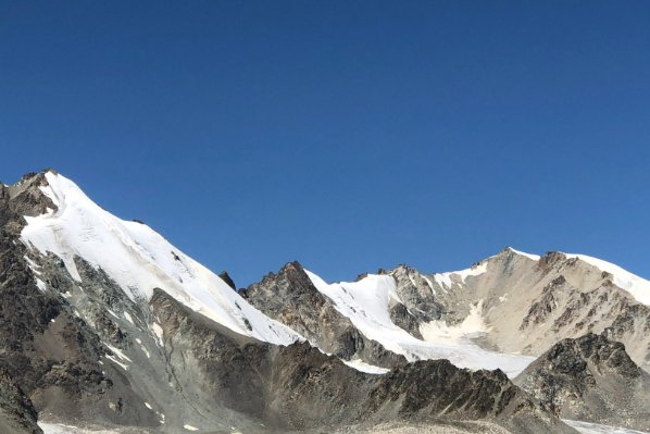 南之于西北正如西之于什么