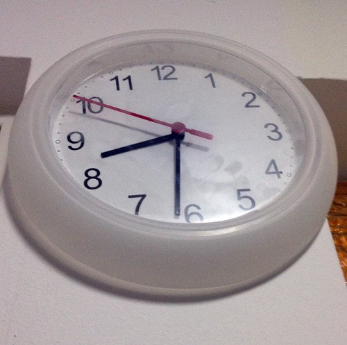 八点半的钟的基本信息